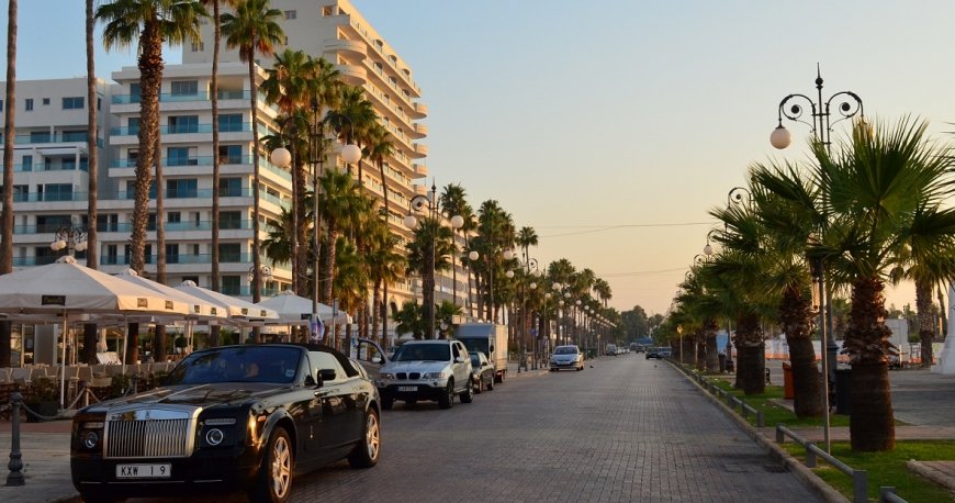 لارناکا لارناکا