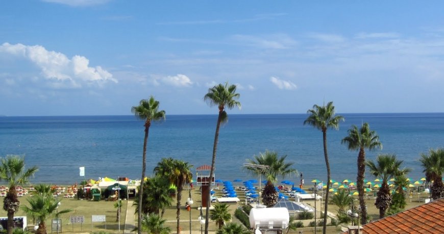 لارناکا لارناکا