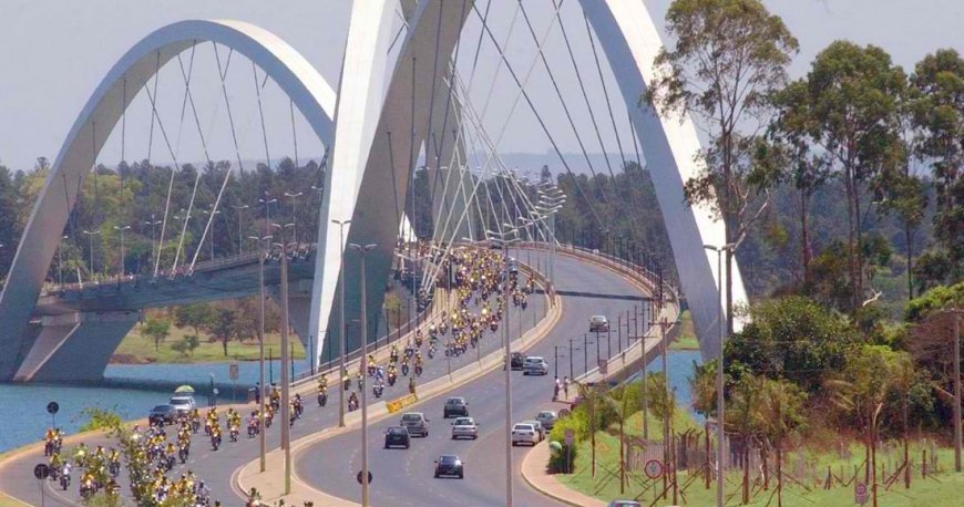 files-destinations-Juscelino-Kubitschek-Bridge-in-Brasilia-Brazil[53da90f90375bb16b569b48d3ae8ebe8].jpg