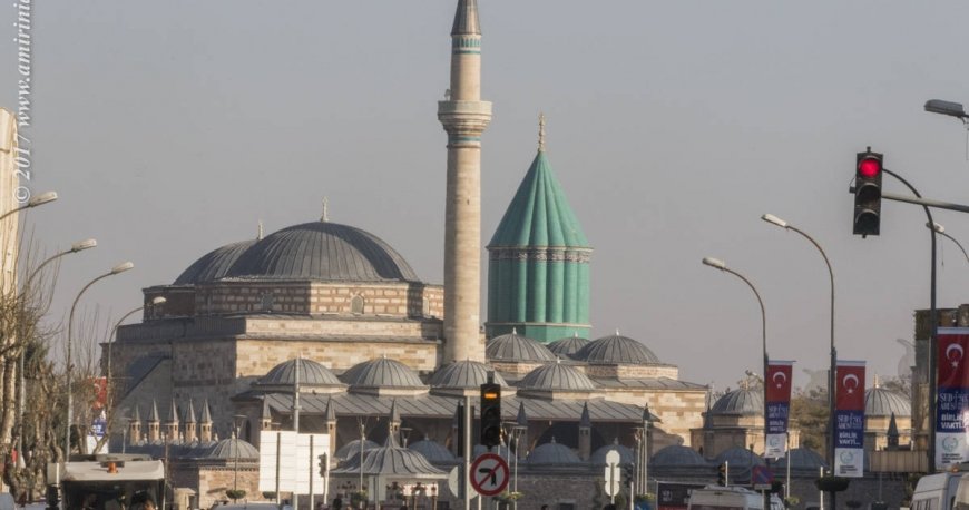 مراسم بزرگداشت مولانا (رومی) مراسم بزرگداشت مولانا (رومی)