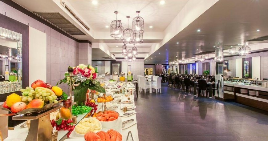 رستوران هتل پاتونگ هریتیج پوکت