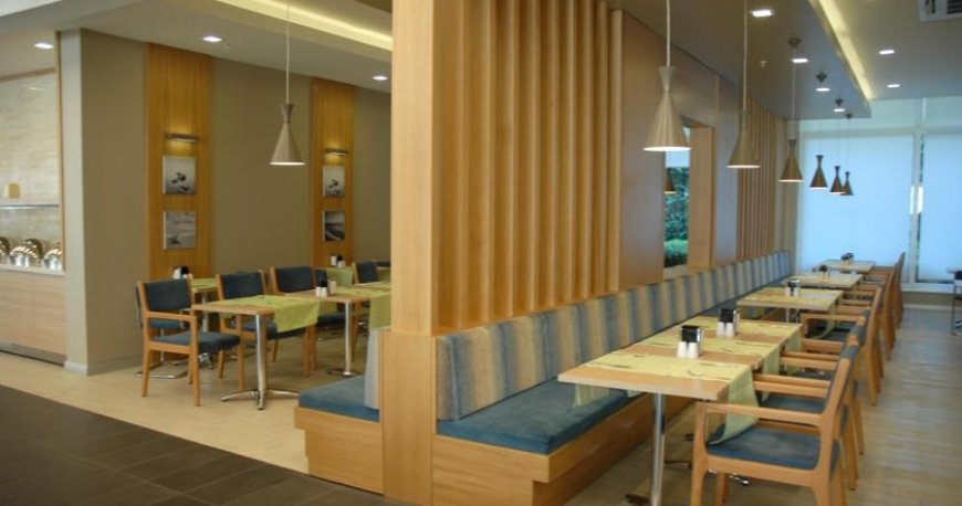 رستوران هتل کاروانسرا مارماریس رستوران هتل کاروانسرا مارماریس