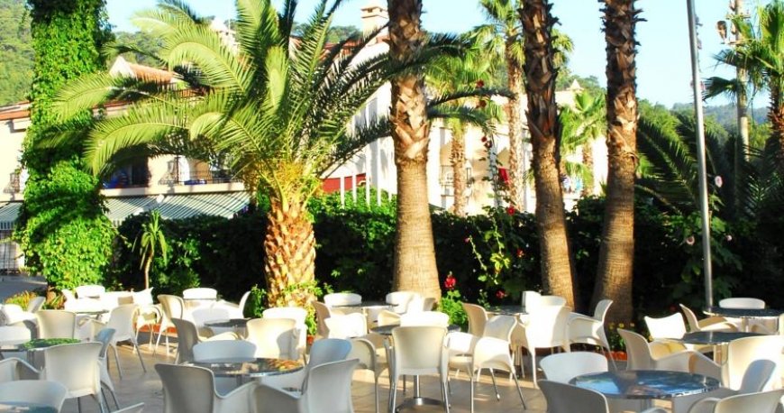 رستوران هتل کاروانسرا مارماریس رستوران هتل کاروانسرا مارماریس