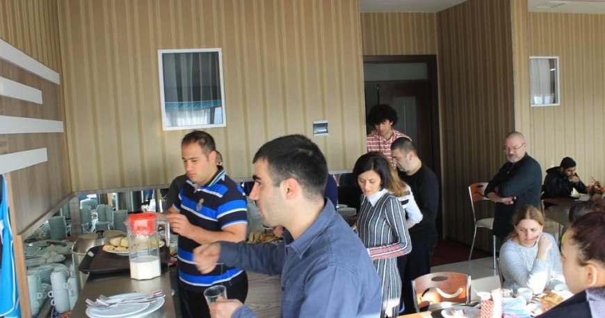 رستوران هتل ریوا باکو رستوران هتل ریوا باکو