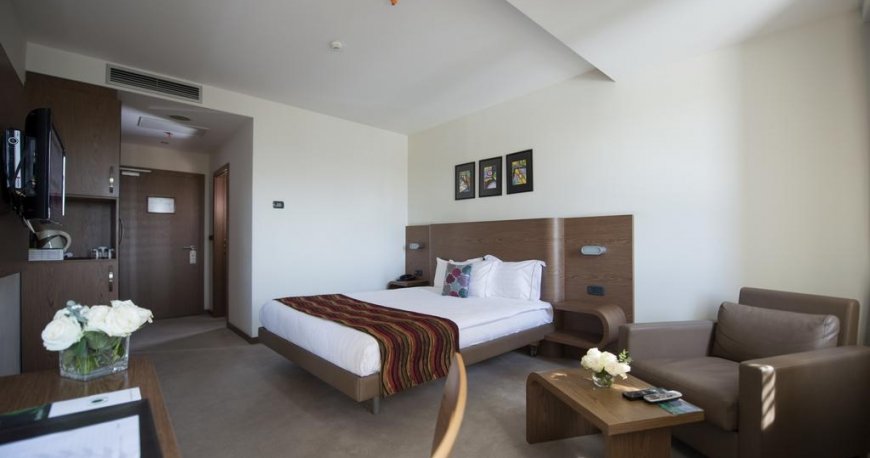 اتاق هتل امرالد باکو