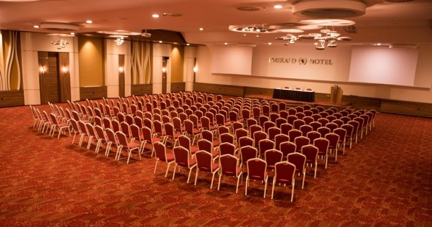 سالن کنفرانس هتل امرالد باکو