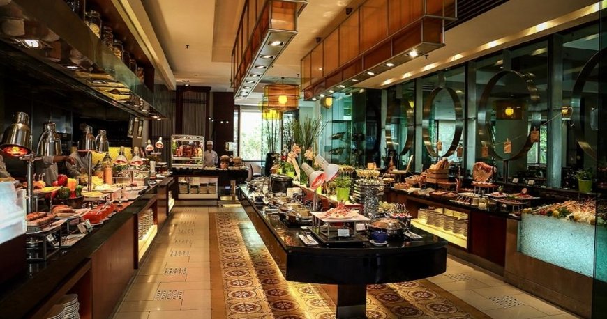 رستوران هتل اکواتوریال هوشی مین