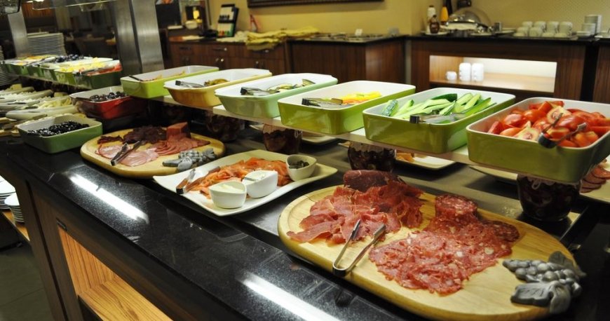 رستوران هتل امرالد باکو