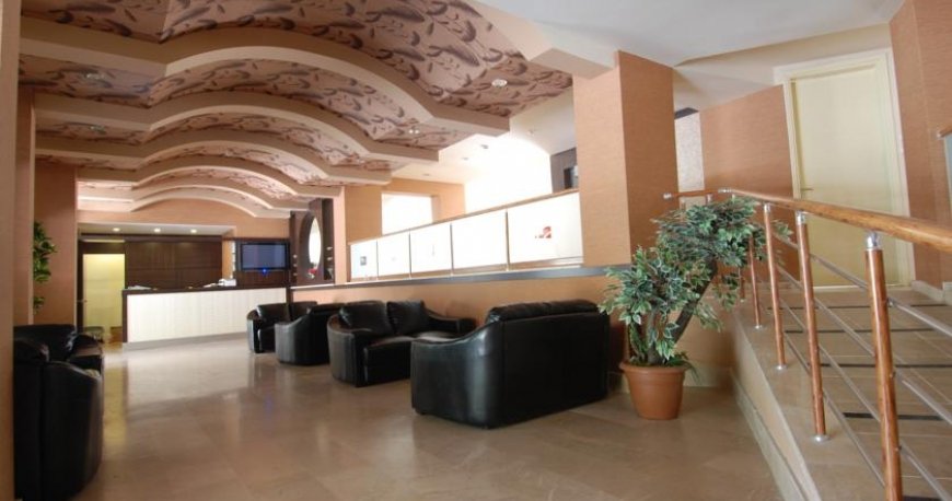 لابی هتل مرسوی اکسکلوسیو آکوا