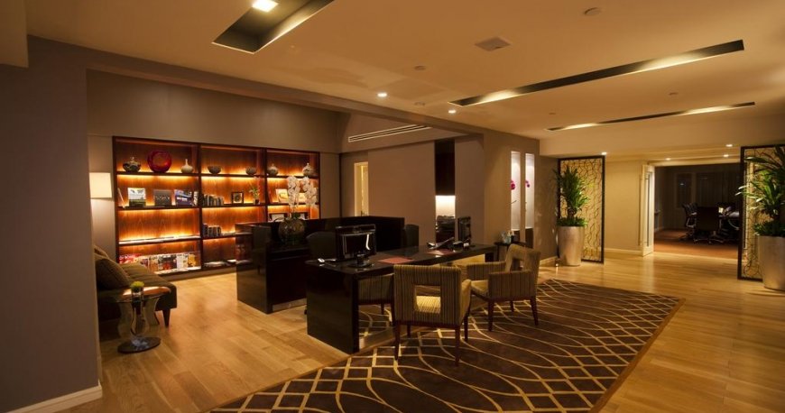 لابی هتل اکواتوریال هوشی مین