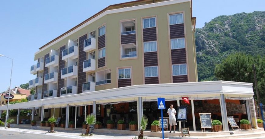 هتل مرسوی اکسکلوسیو آکوا