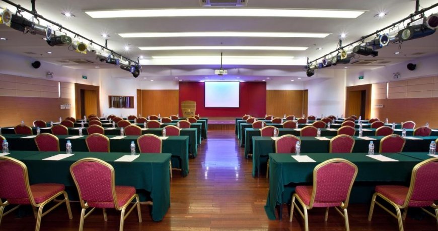 سالن کنفرانس هتل گلدن ریور ویو شانگهای