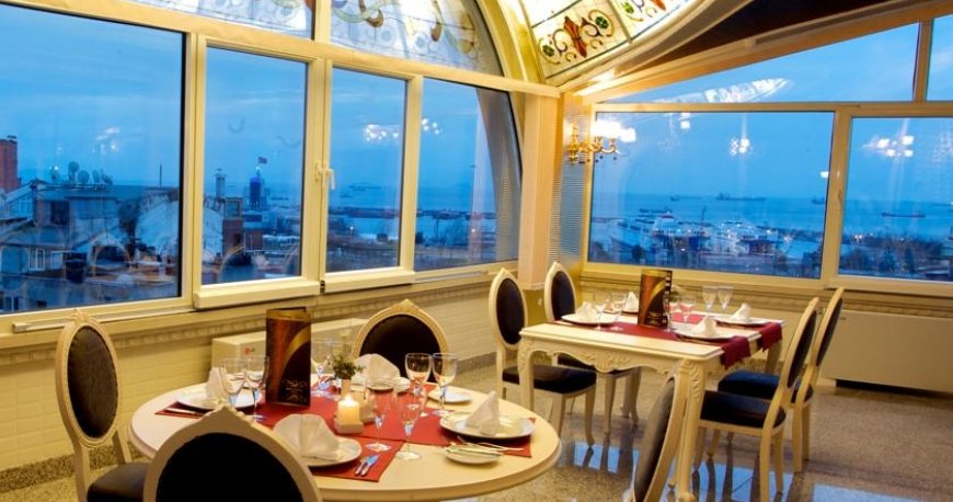 رستوران هتل مارمارای استانبول ترکیه
