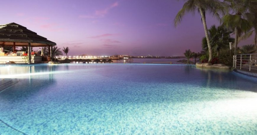 استخر هتل لمریدین دبی استخر هتل لمریدین دبی