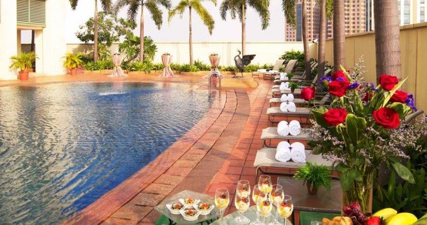 استخر هتل گرند کاپتورن سنگاپور 