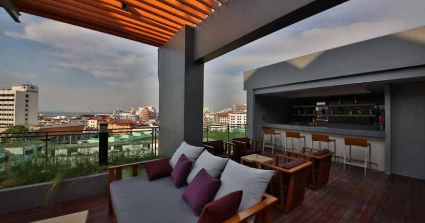 لابی هتل سان اکسکلوسیو پاتایا تایلند