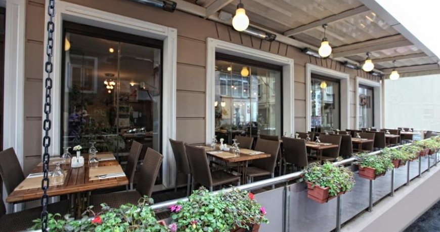  رستوران هتل کوناک استانبول