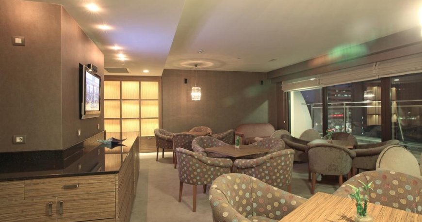 لابی هتل هالیدی این سیسلی استانبول