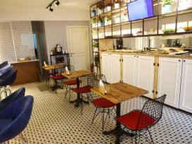 هتل نِوا فلتس