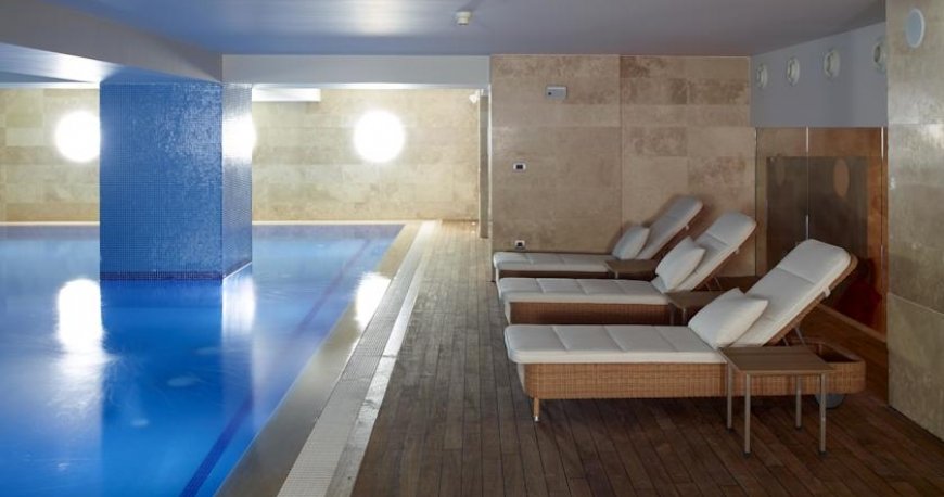 استخر هتل مرکور بسفر