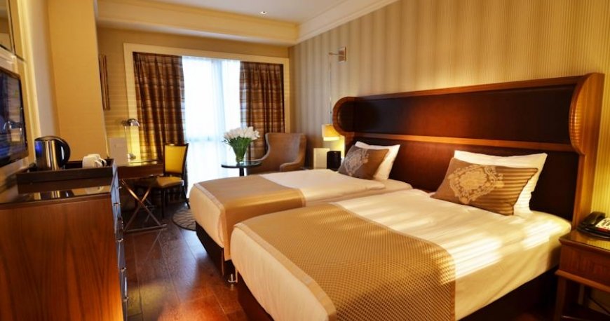 اتاق تایتانیک بیزنس بایرام پاشا