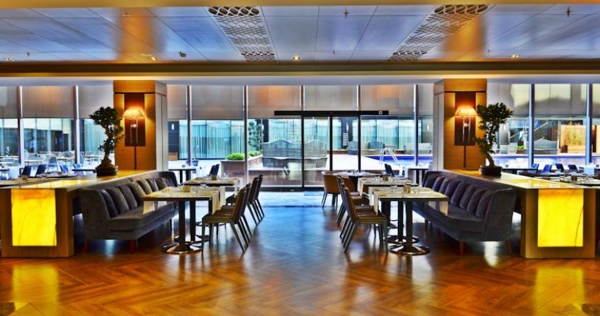 تایتانیک بیزنس بایرام پاشا