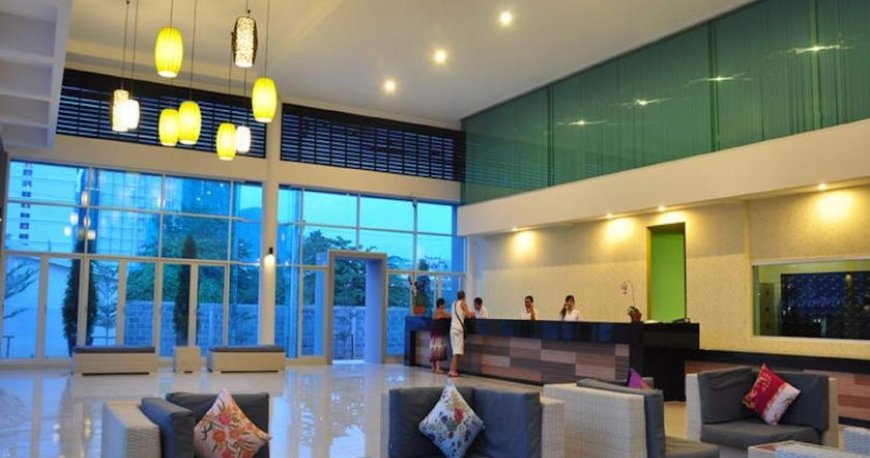 لابی هتل نچرال پوکت لابی هتل نچرال پوکت