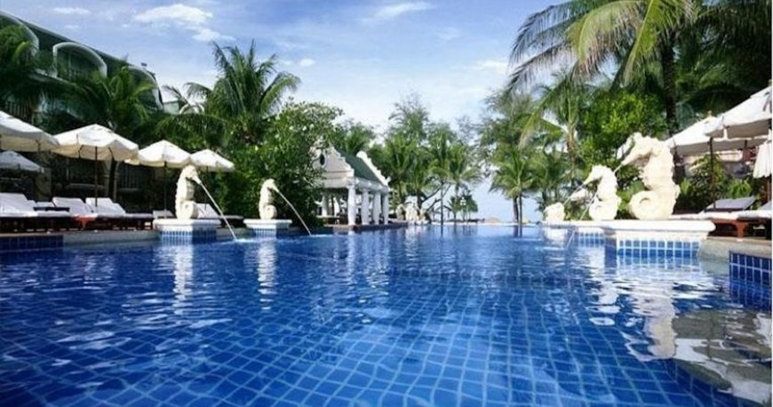 استخر هتل گریسلند پوکت