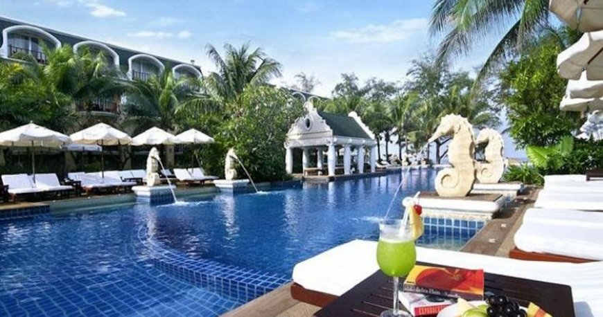 استخر هتل گریسلند پوکت