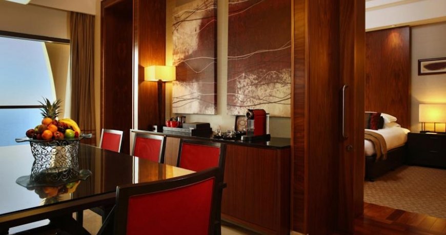 اتاق هتل امواج روتانا دبی امارات متحده ی عربی