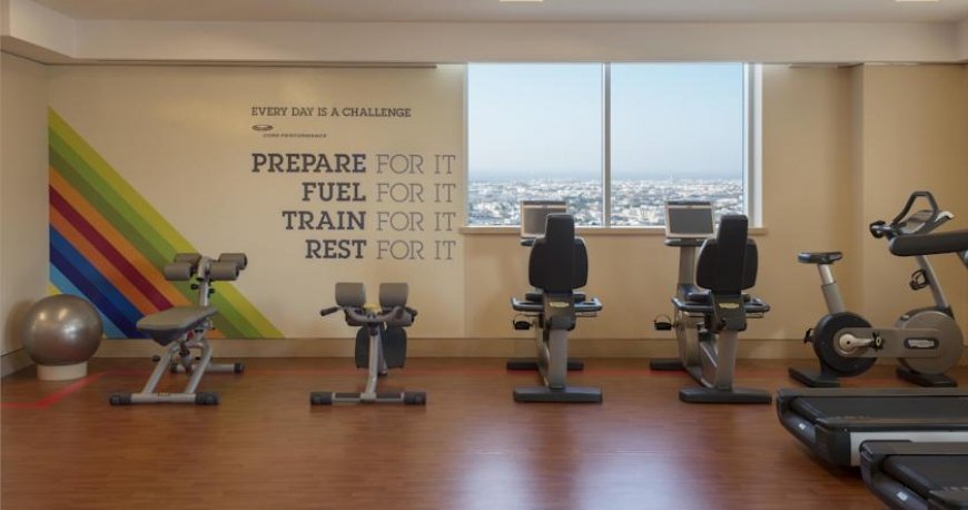 سالن بدنسازی هتل شرایتون امارات مال دبی