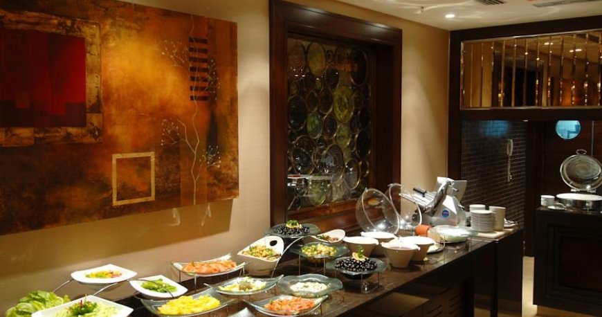 رستوران هتل تایتانیک سیتی استانبول