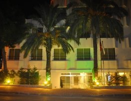 هتل آنتالیا پالاس