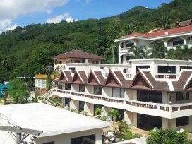 هتل بلو اسکای