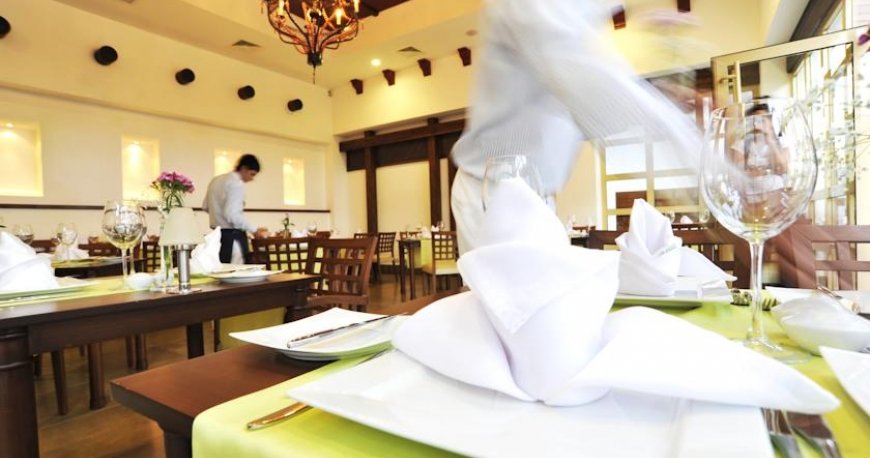 رستوران هتل بایا لارا