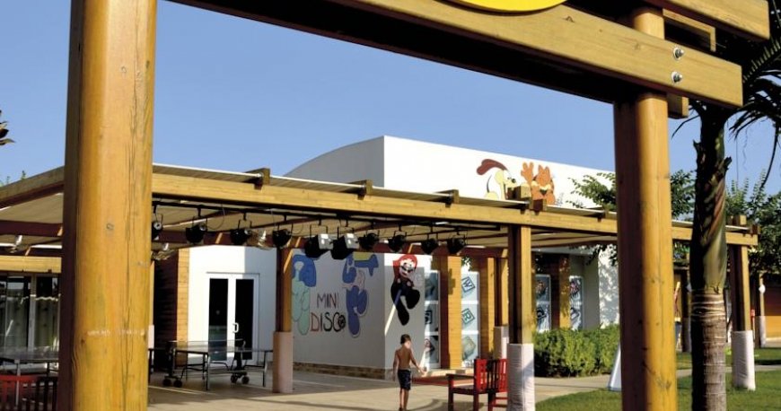 هتل بایا لارا