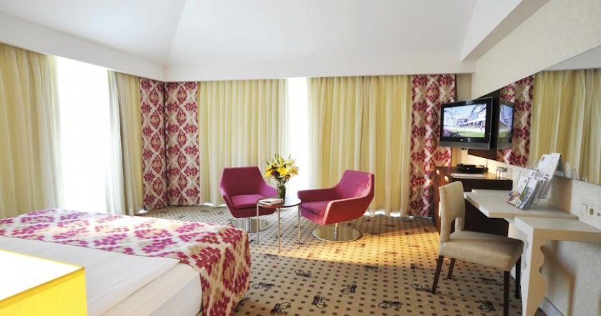 اتاق هتل بایا لارا