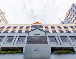 هتل کلاب دلفین