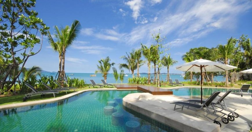 استخر هتل ایبیس ساموئی