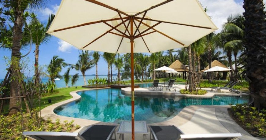 استخر هتل ایبیس ساموئی