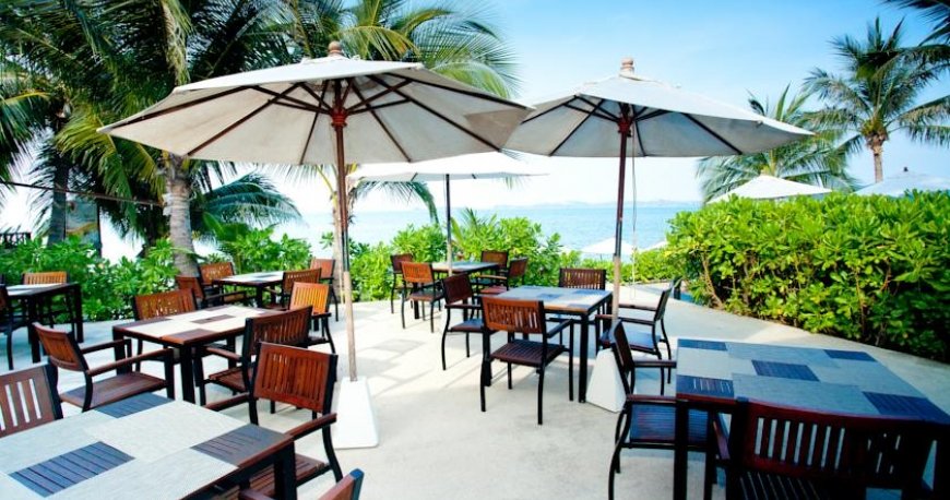 استخر هتل ایبیس ساموئی