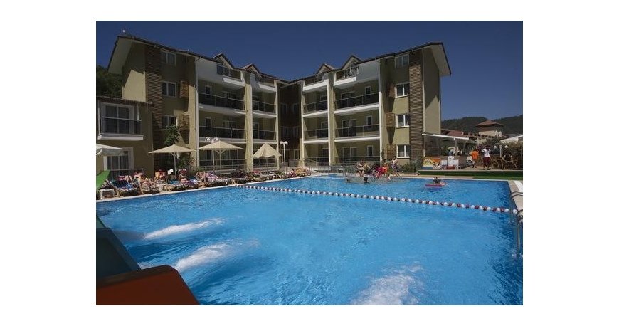 استخر هتل مرسوی اکسکلوسیو آکوا