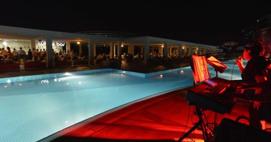 رستوران هتل بایا لارا