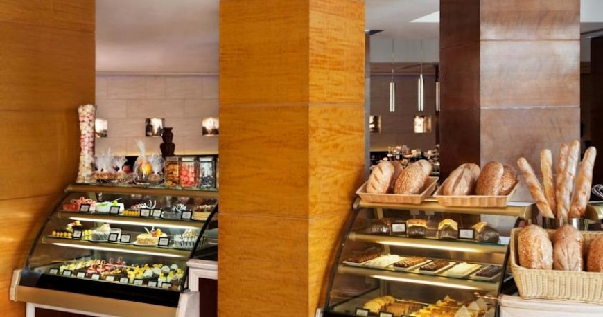 رستوران هتل رادیسون بلو دهلی