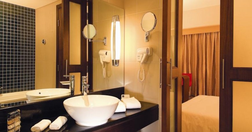 اتاق هتل نووتل دیره سیتی سنتر دبی امارات متحده ی عربی