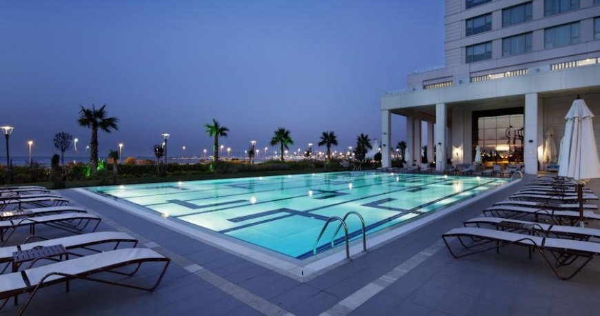استخر هتل گرین پارک استانبول