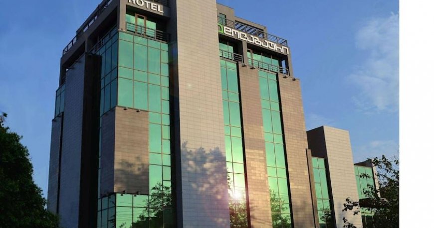 هتل دلابائوری