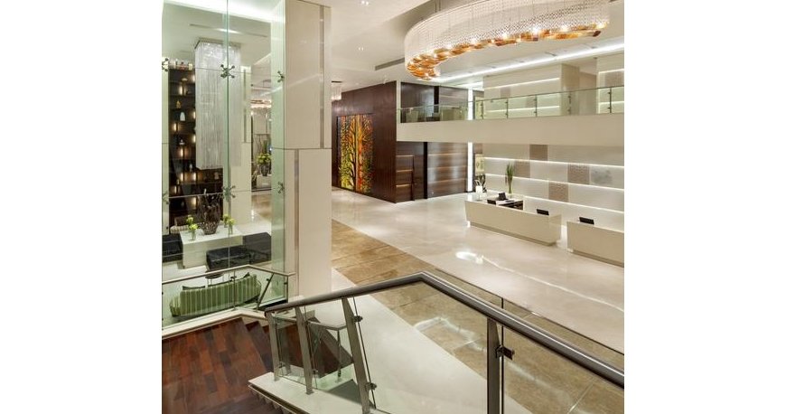 لابی هتل هالیدی این مومبای اینترکانتیننتال ایرپورت بمبئی لابی هتل هالیدی این مومبای اینترکانتیننتال ایرپورت بمبئی