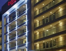 هتل سنتارا گرند پراتامناک