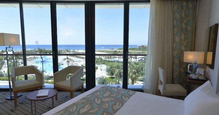 اتاق هتل بایا لارا